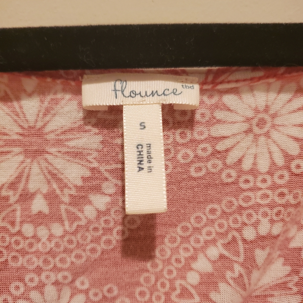 Top - Picture 2 of 3